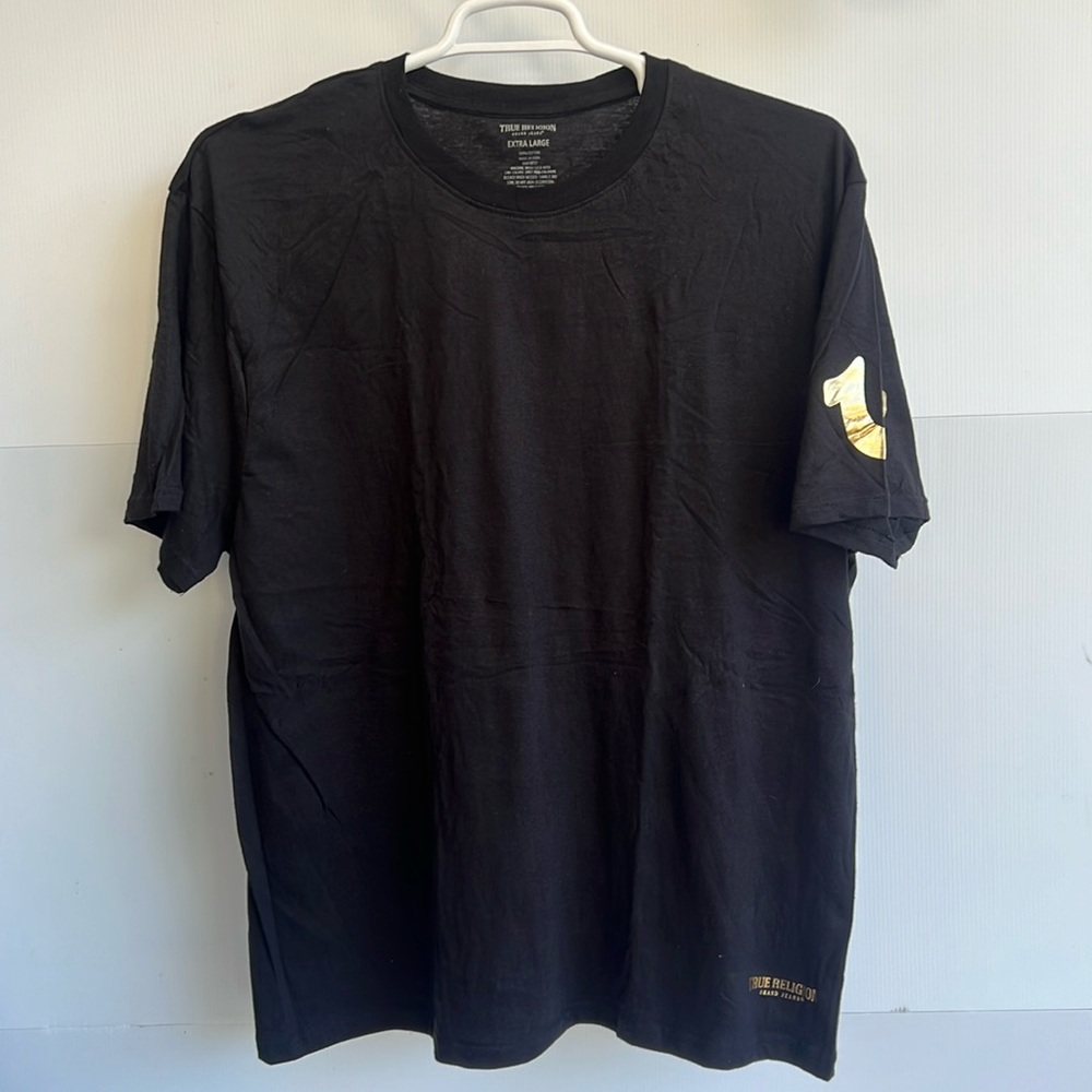 True Religion T Shirt Black with Gold Logo on Sleeve Size XL NEW WITHOUT TAGS